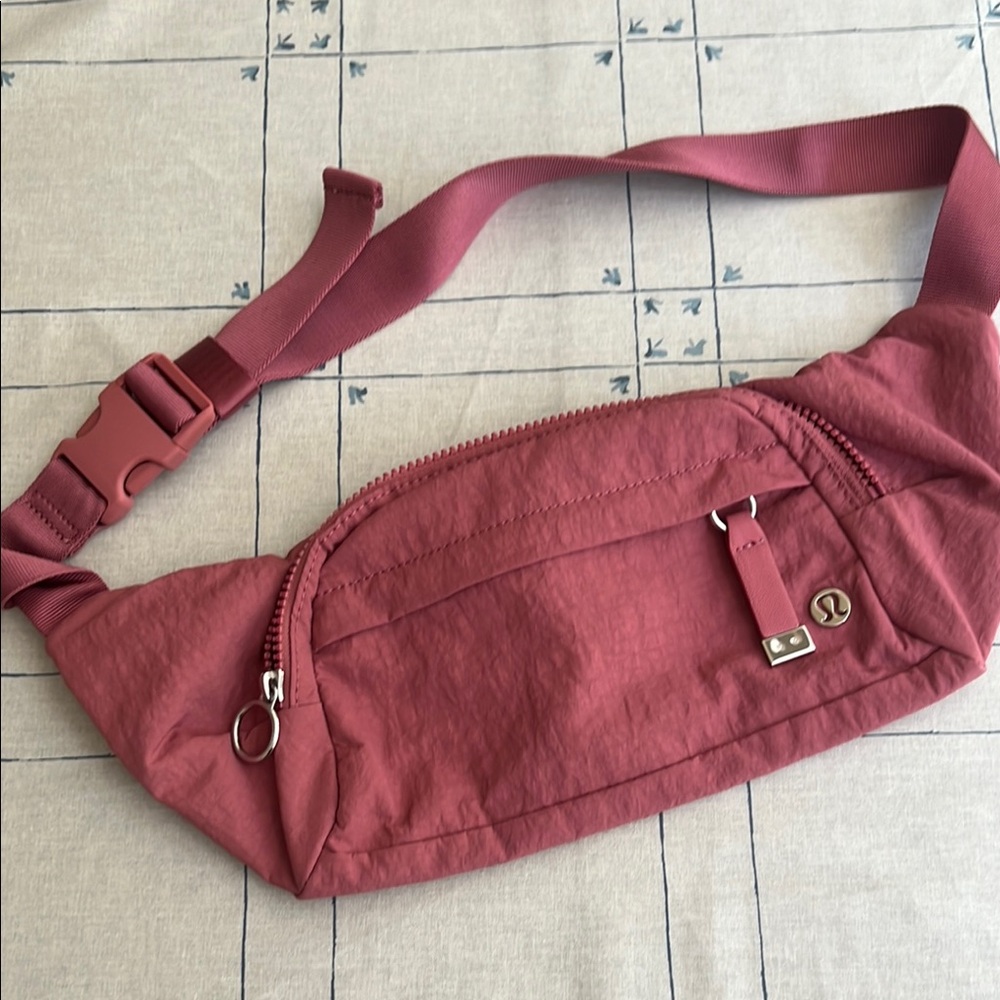 Lululemon Pink Belt Bag LIKE NEW
